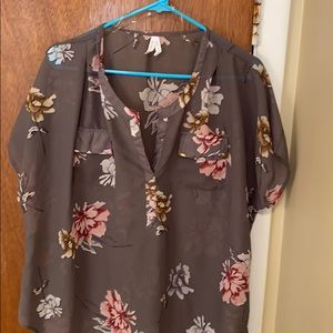 Grey flowery blouse